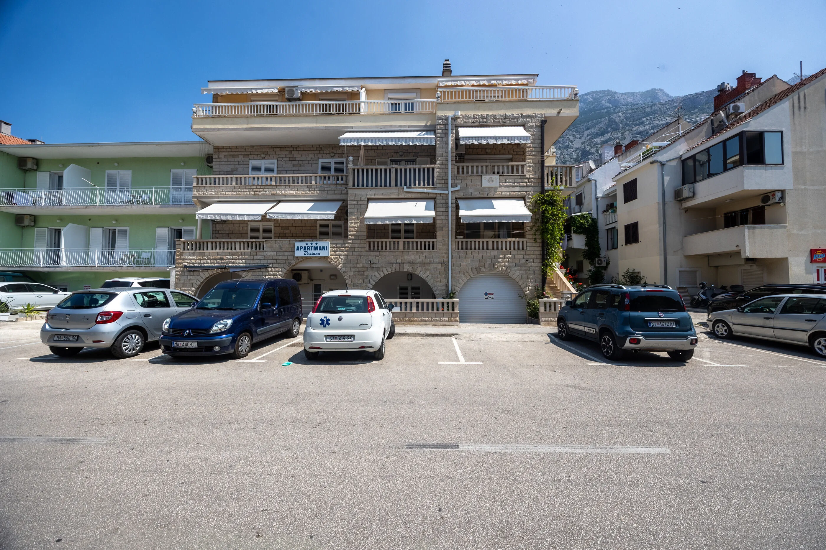 Apartments Ivo Makarska II III