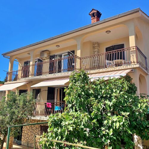 Apartments Šantić Čižići