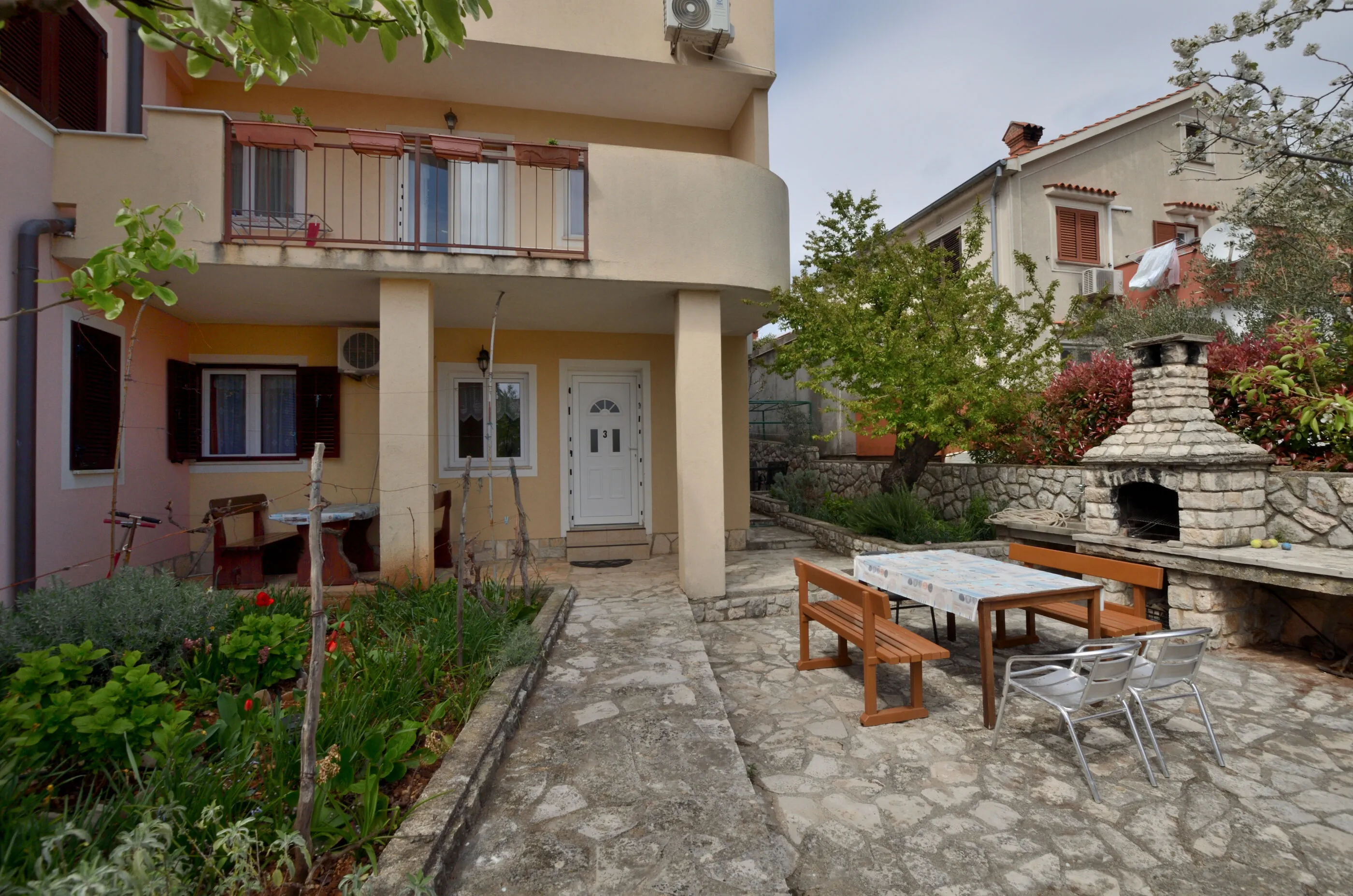 Apartments Rafael Cres