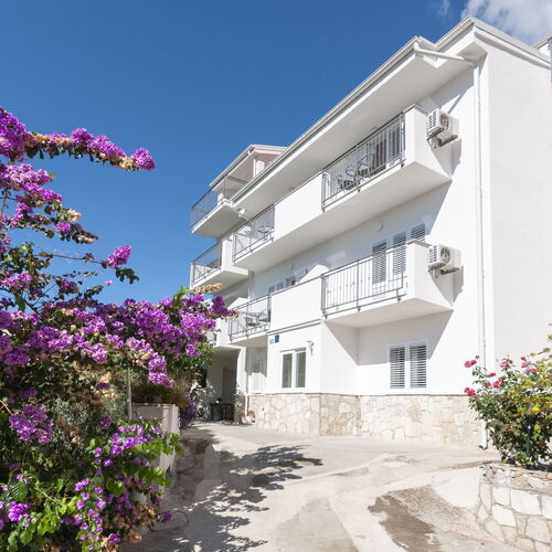 Apartments and Rooms Nikola Omis  4