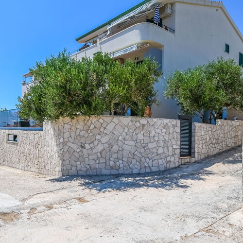 Apartments Sanja Okrug Gornji  4