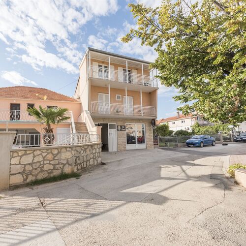 Apartments Marinko Tribunj