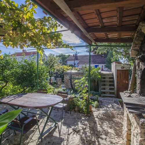 Apartments Nikica Seget Vranjica