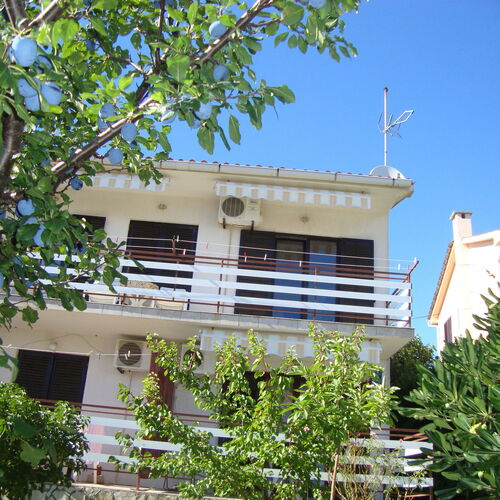 Apartments Gorast Cres  4
