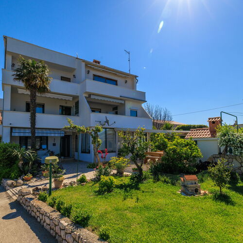 Apartments Near the sea Barbat  4