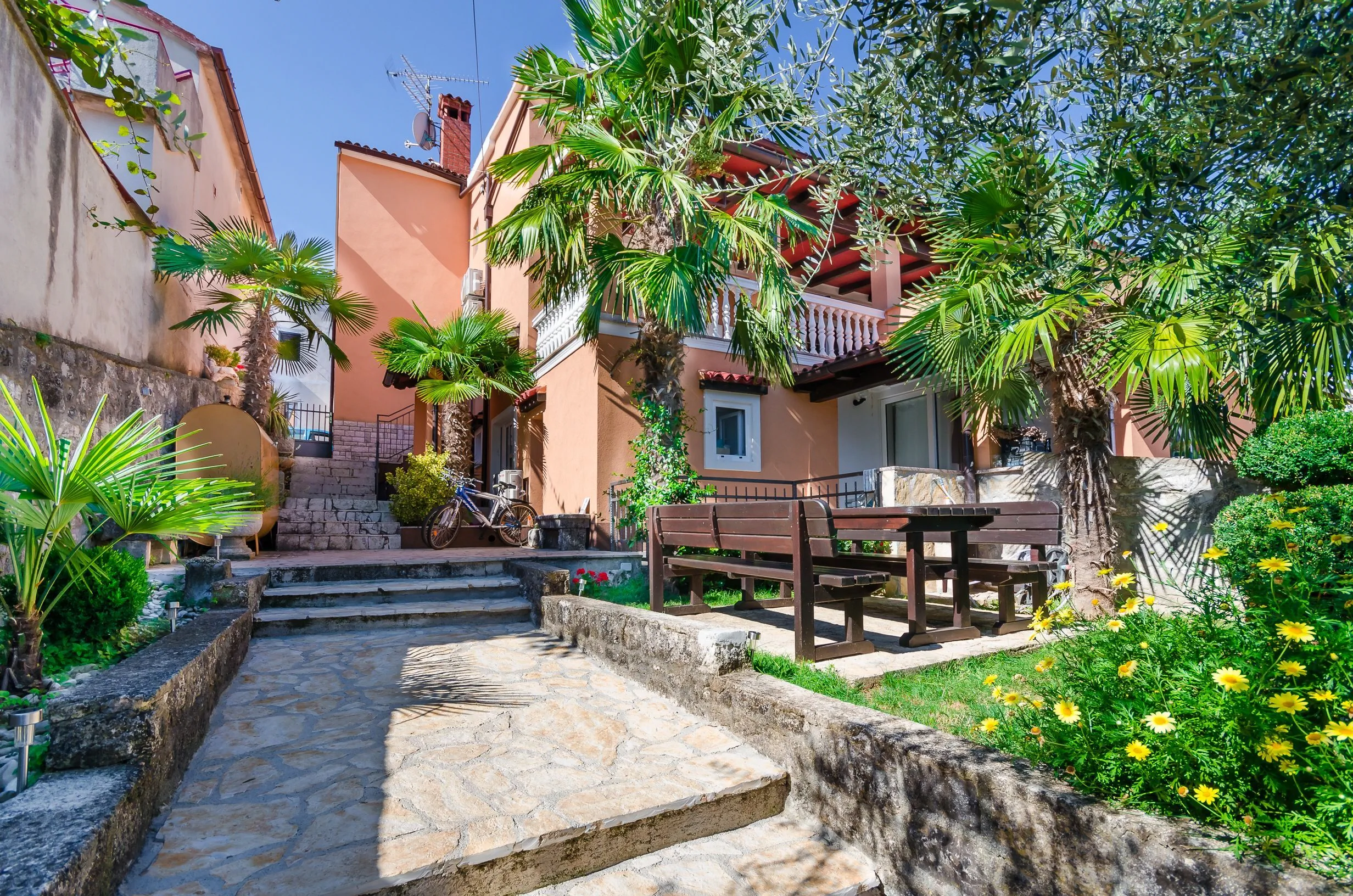 Apartments Ester Funtana
