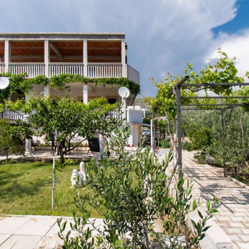 Apartments Jadranka Grebastica