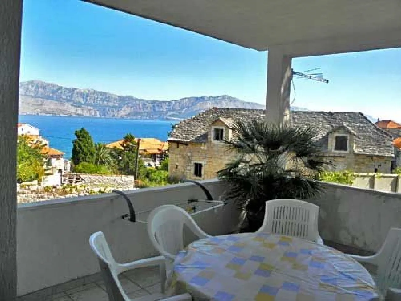 Apartment Katija Postira