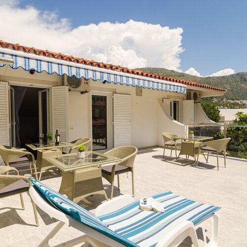 Apartment and Rooms Mato Mlini  4