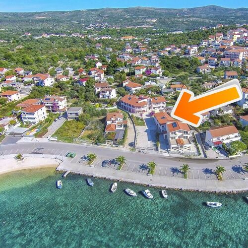 Apartments Tiho i Pave Rogoznica