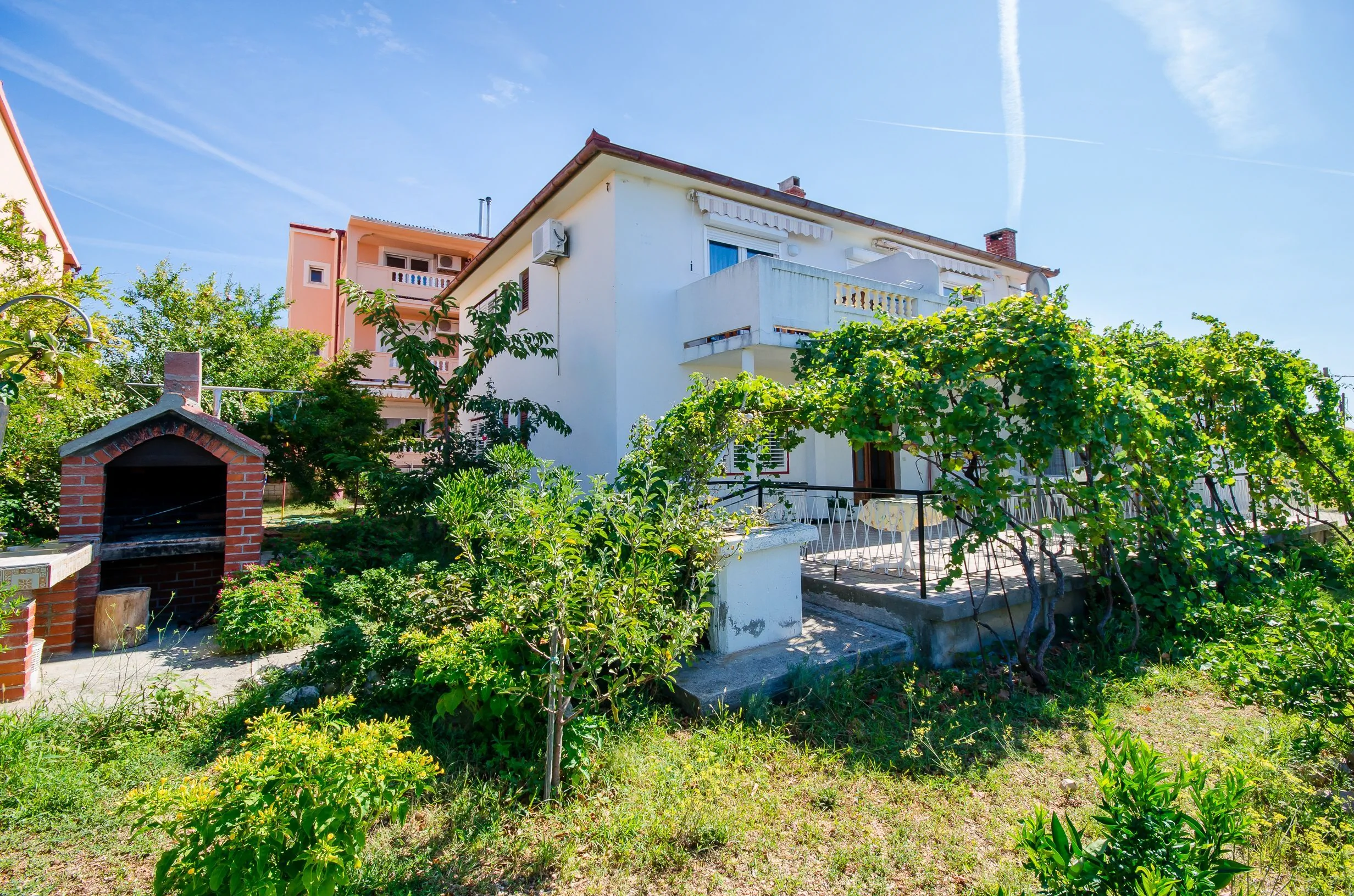 Apartments Biserka Barbat