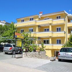 Apartments Brnić Baska II