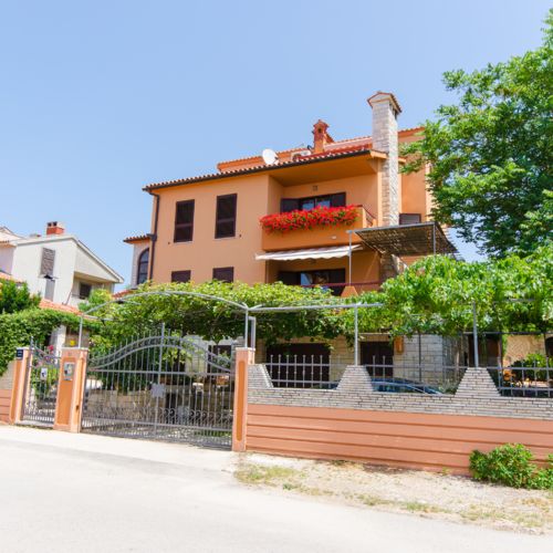 Apartment Ecio Vinkuran  3