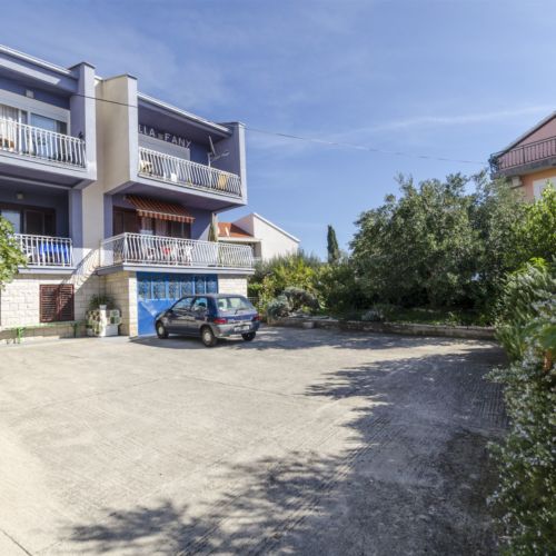 Apartments Franciska Brodarica  2
