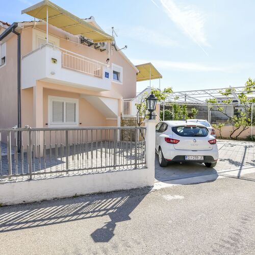 Apartments Zdravko Rogoznica