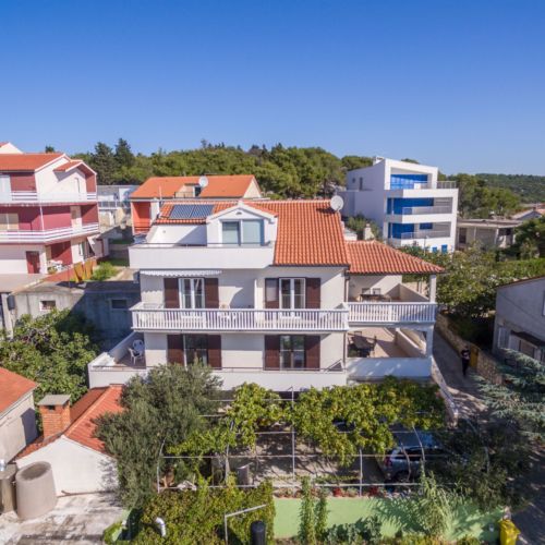 Apartments Snježana Tisno  4