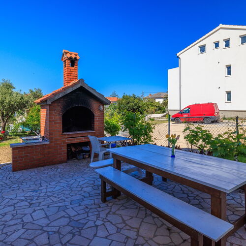 Apartments Anica Banjol  3