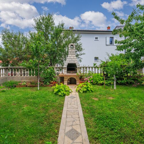 Apartments Tome Senj  3