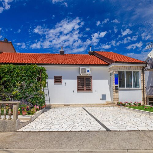 Apartments Tome Senj