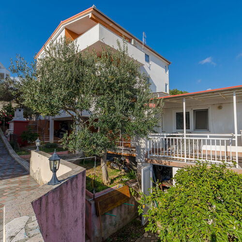 Apartments Vlado Okrug Gornji  4