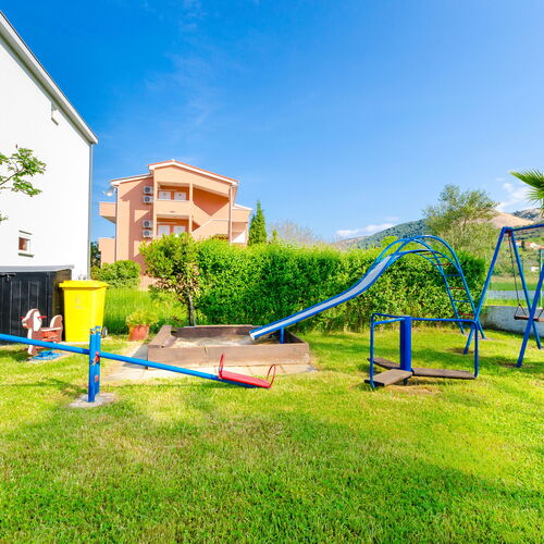 Apartments Damir Barbat  3