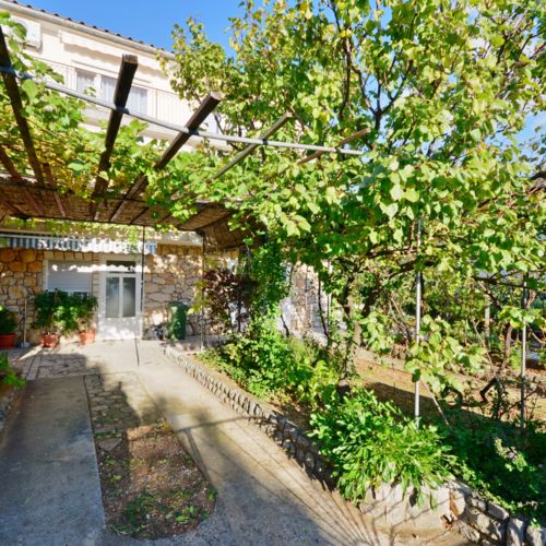 Apartments Daria Selce  3