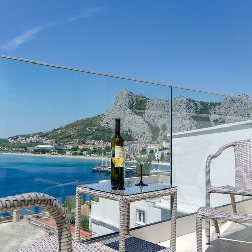 Apartment Sreta Omis  2