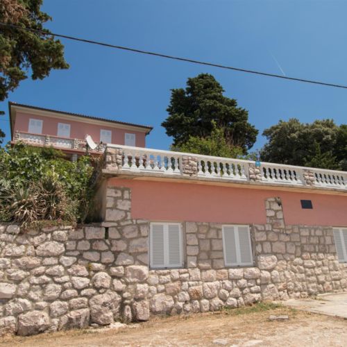 Apartments Josip by the sea Novi Vinodolski  4