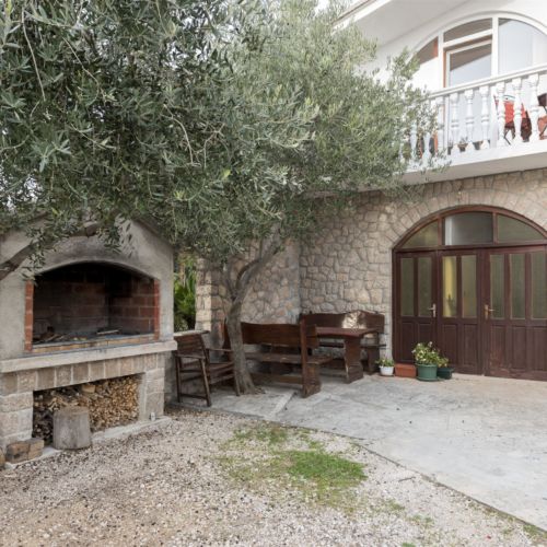 Apartments Ivan Starigrad Paklenica  3