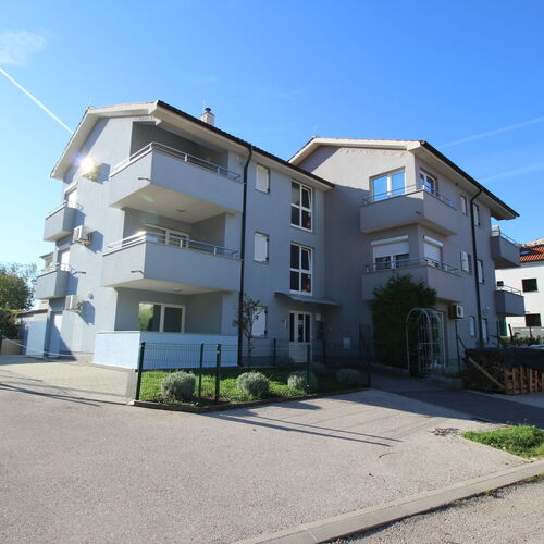 Apartments Osmanović-Hrabrić Baska  2