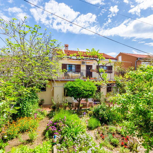 Apartments Tugomila Barbat  4