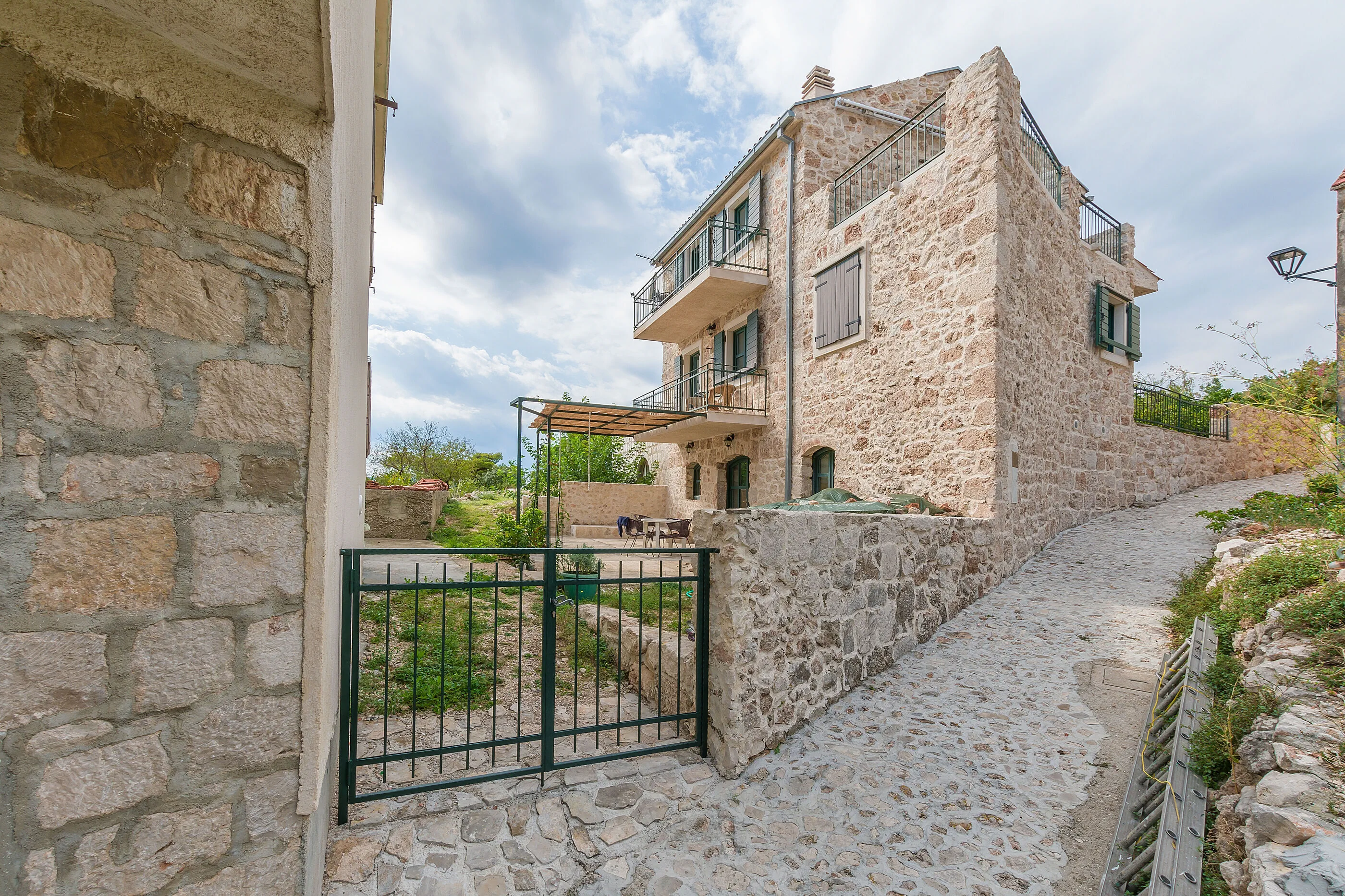 Apartment Zvonimir Igrane