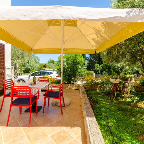 Apartments Pharos Stari Grad  4