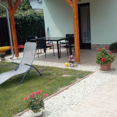 Napsugár Apartmanház Balatonlelle  2