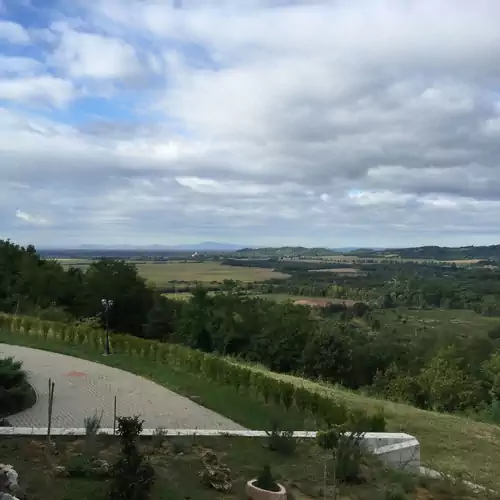 Böjti Pince Tormafölde 002 kép
