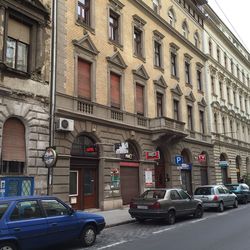 Vörösmarty Hostel Budapest