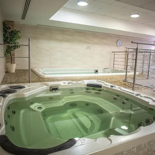 Jakuzzi