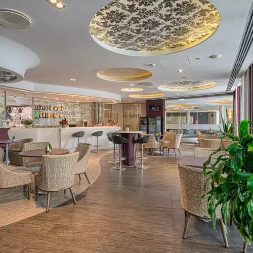 Aura Felnőttbarát Hotel Balatonfüred 030 kép