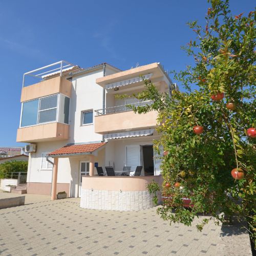 Apartment Srima  2
