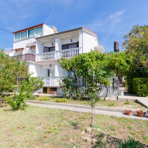 Apartment Ivica Banjol  4