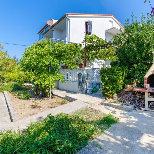 Apartment Ivica Banjol  3