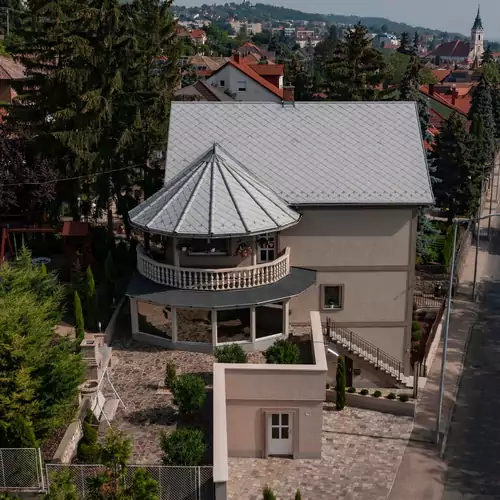 Belvárosi Nemes Apartmanház Szekszárd 006 kép