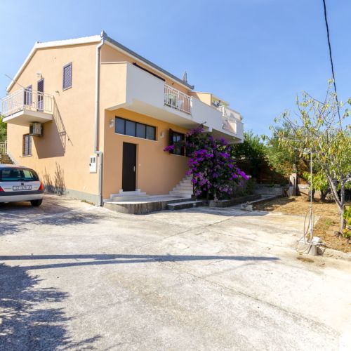 Apartments Milka Slatine  4
