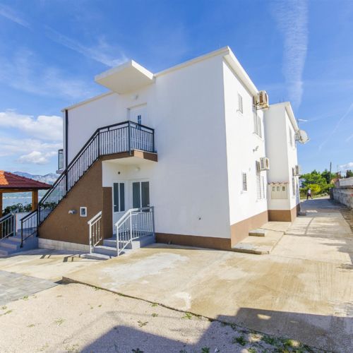 Apartments Rose Sucuraj  2