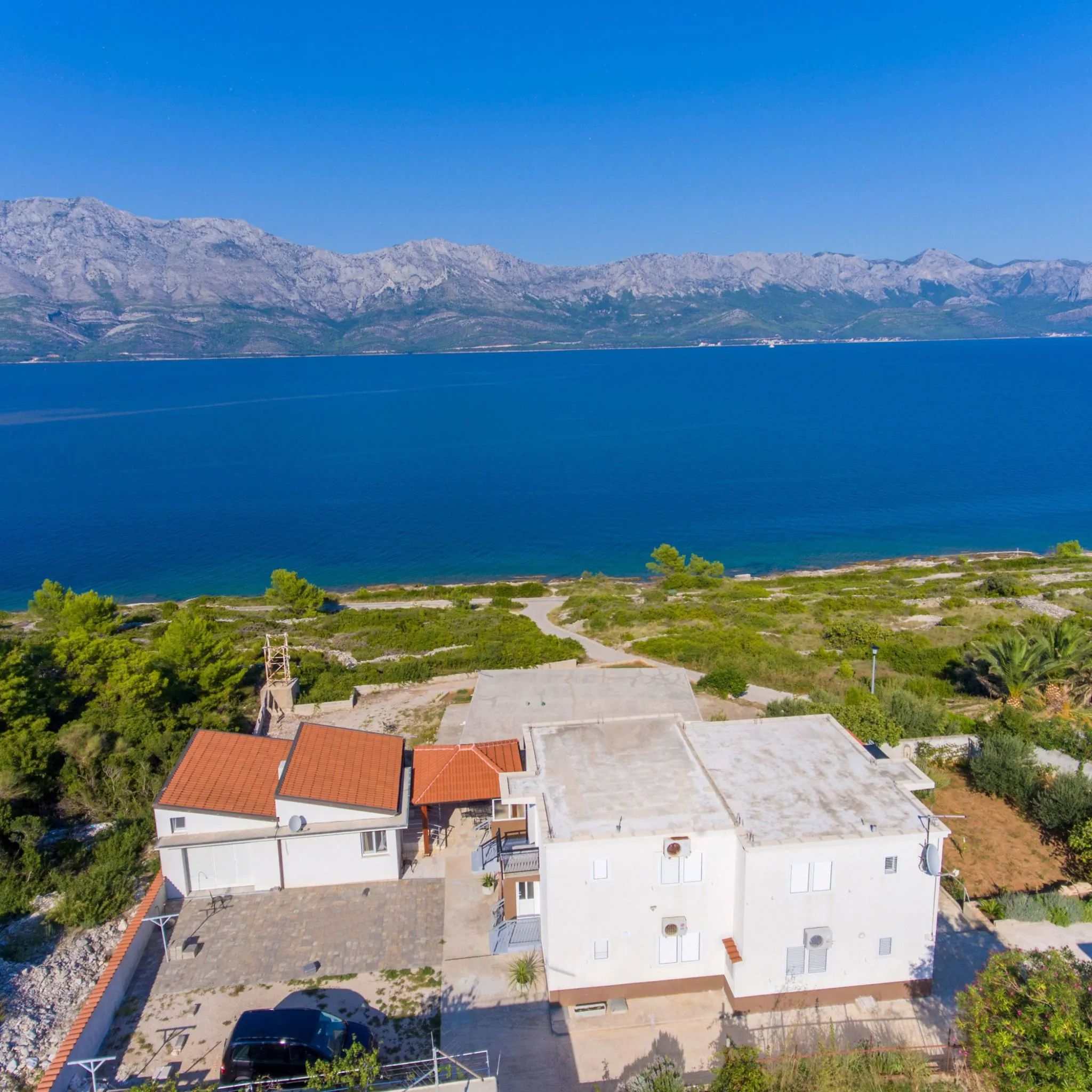 Apartments Rose Sucuraj