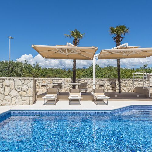 Apartments Dyana Novalja