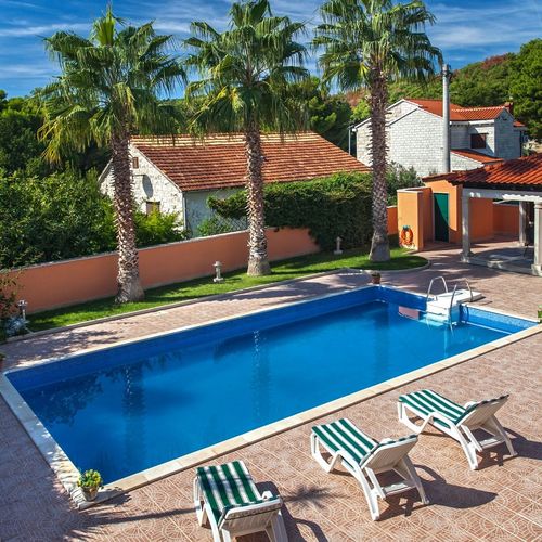 Villa Rasotica 3 Palms Sumartin Brac Island  2