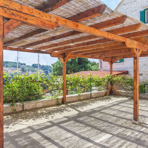 Garden, Villa Bonaca, Sumartin, Brac Island