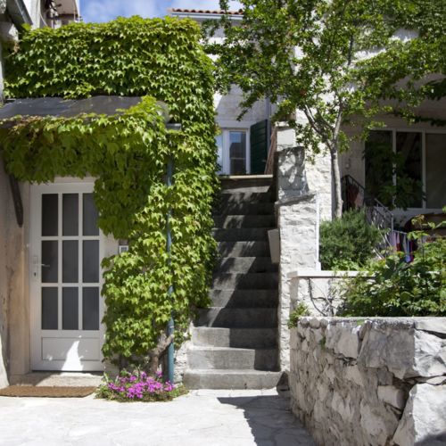 Holiday Home Tea Pucisca Brac Island  4