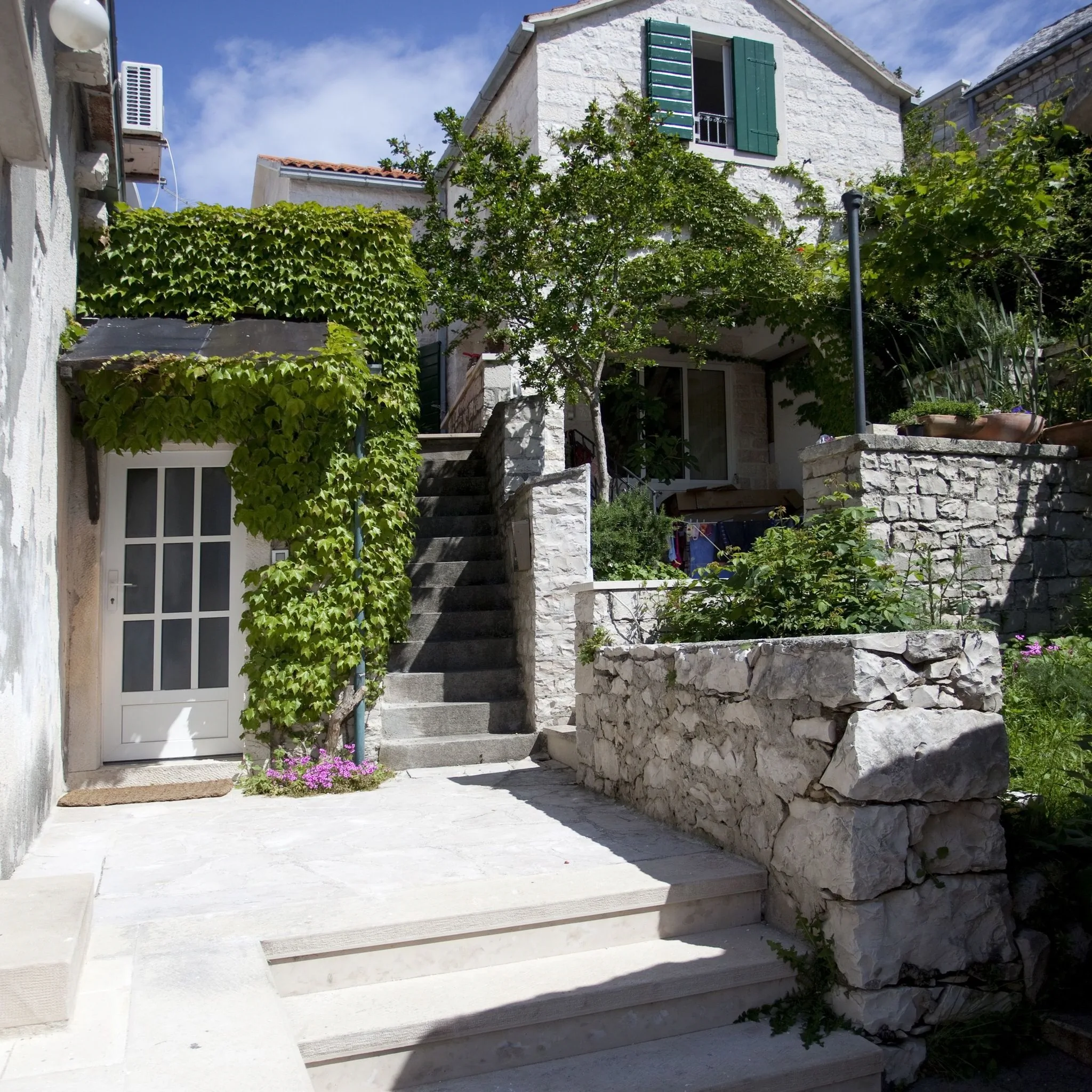 Holiday Home Tea Pucisca